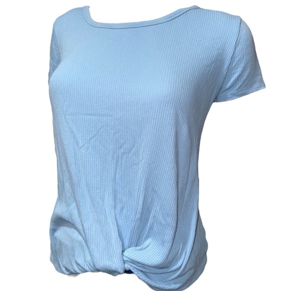 5/$25 women’s late August top - Picture 2 of 4